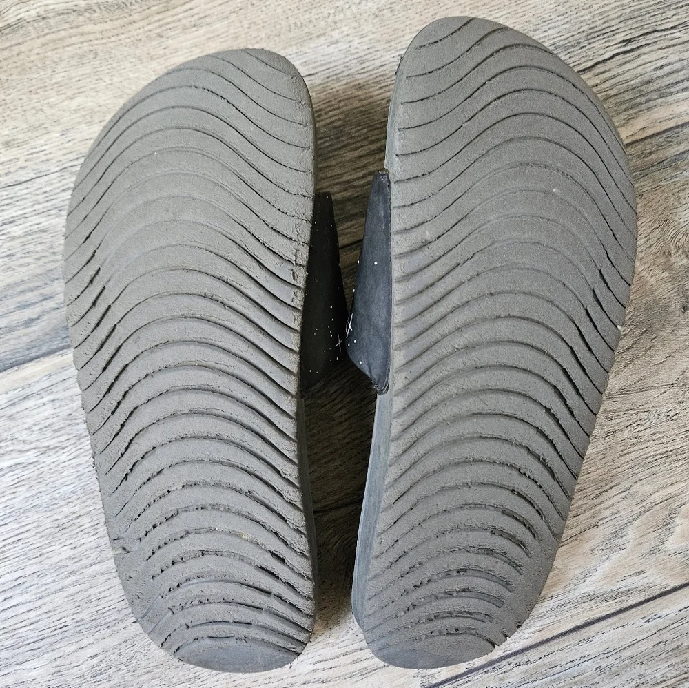 Nike Black Slide Sandals
